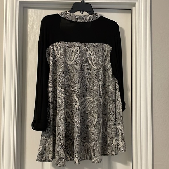 Cha-Cha Vente Full Button up Shirt - Picture 4 of 4